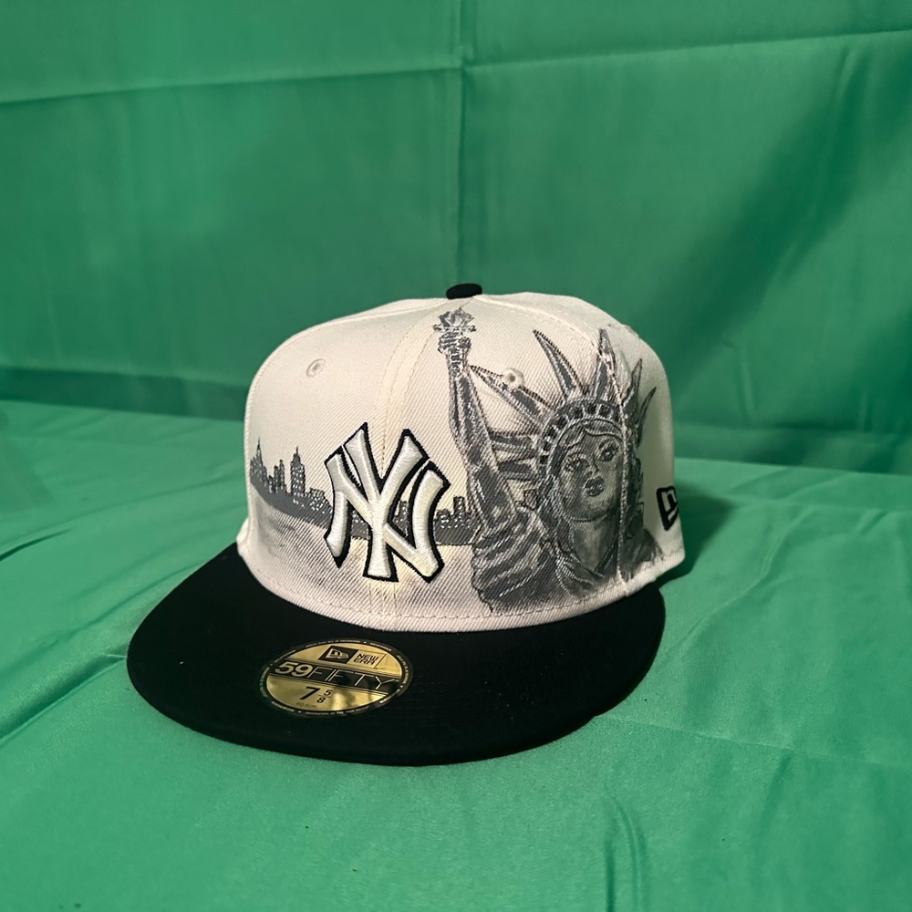 New York Yankees hat